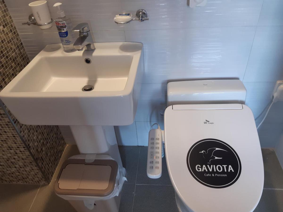 Jeju Gaviota Pension ภายนอก รูปภาพ